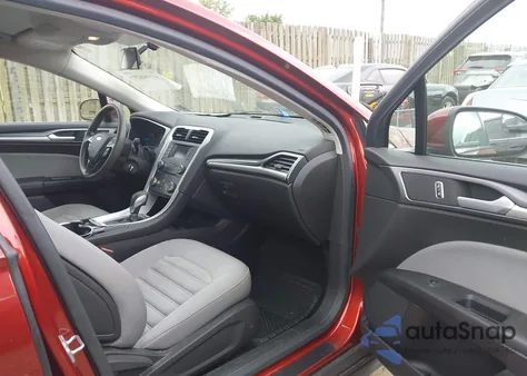 2014 Ford Fusion S из США, поврежденный, VIN 3FA6P0G77ER231449